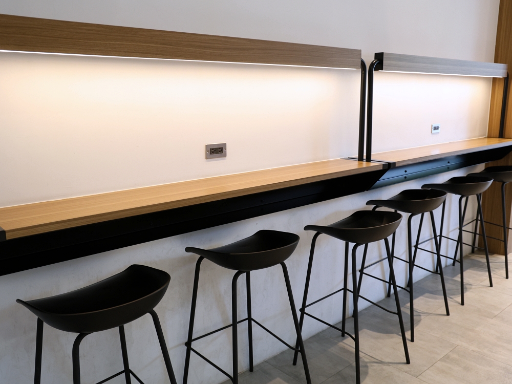 ABG Coffee 台中公益店 | 純白系文青風,台中不限時咖啡館,也是寵物友善咖啡館 ABG Coffee 台中公益店 | 純白系文青風,台中不限時咖啡館,也是寵物友善咖啡館