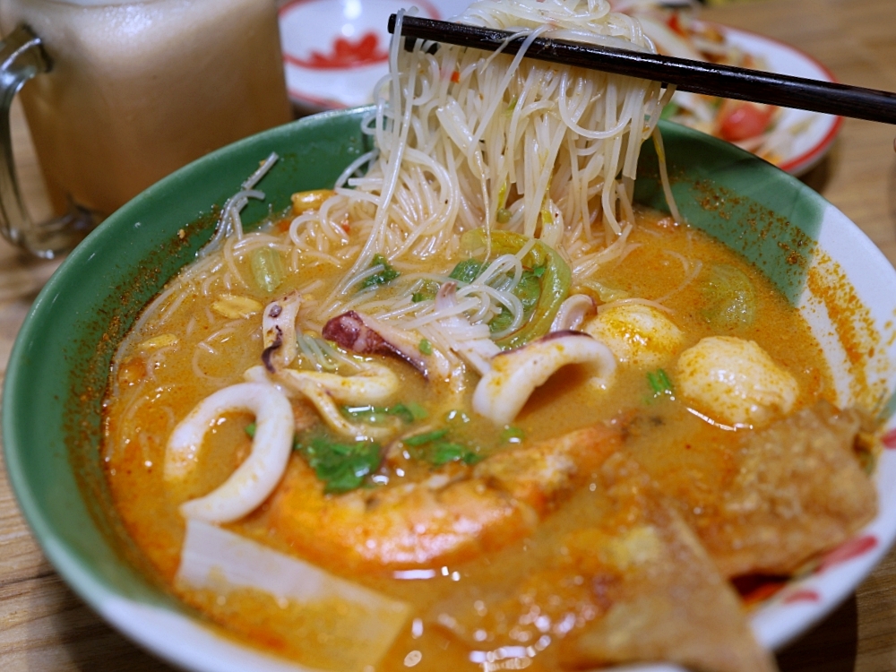 清邁米粉湯 | 泰味爆棚!必點脆皮燒肉米粉湯,向上市場美食多一間 清邁米粉湯 | 泰味爆棚!必點脆皮燒肉米粉湯,向上市場美食多一間