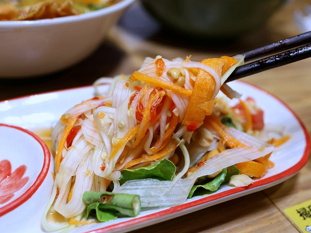 清邁米粉湯 | 泰味爆棚!必點脆皮燒肉米粉湯,向上市場美食多一間 清邁米粉湯 | 泰味爆棚!必點脆皮燒肉米粉湯,向上市場美食多一間