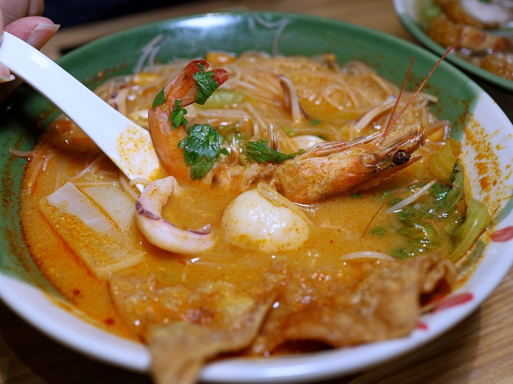 清邁米粉湯 | 泰味爆棚!必點脆皮燒肉米粉湯,向上市場美食多一間 清邁米粉湯 | 泰味爆棚!必點脆皮燒肉米粉湯,向上市場美食多一間