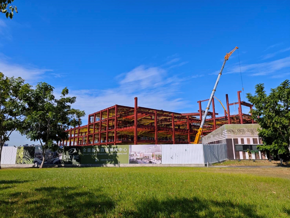 全台最大百貨 D‑ONE 第一大天地，購物新地標即將崛起！