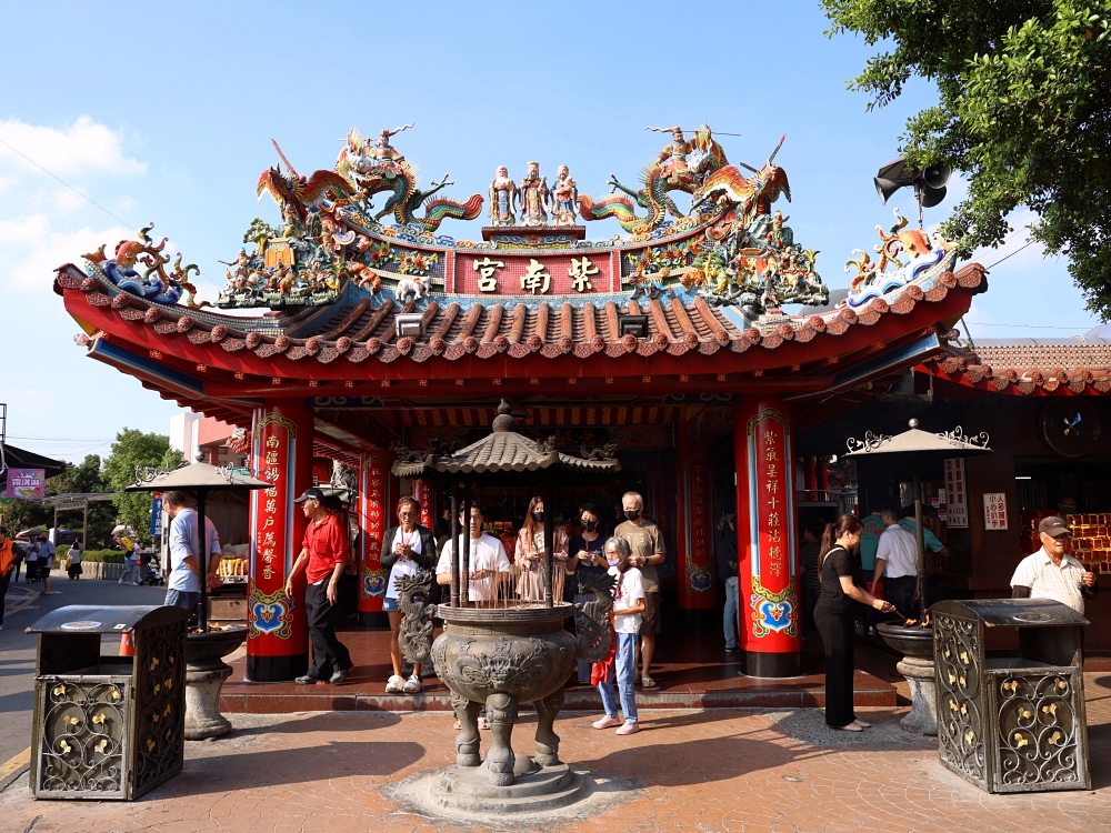 豪客窯烤雞紫南宮店 | 紫南宮拜拜必吃烤雞，300度高溫皮脆肉爆汁，竹山紫南宮烤雞推薦