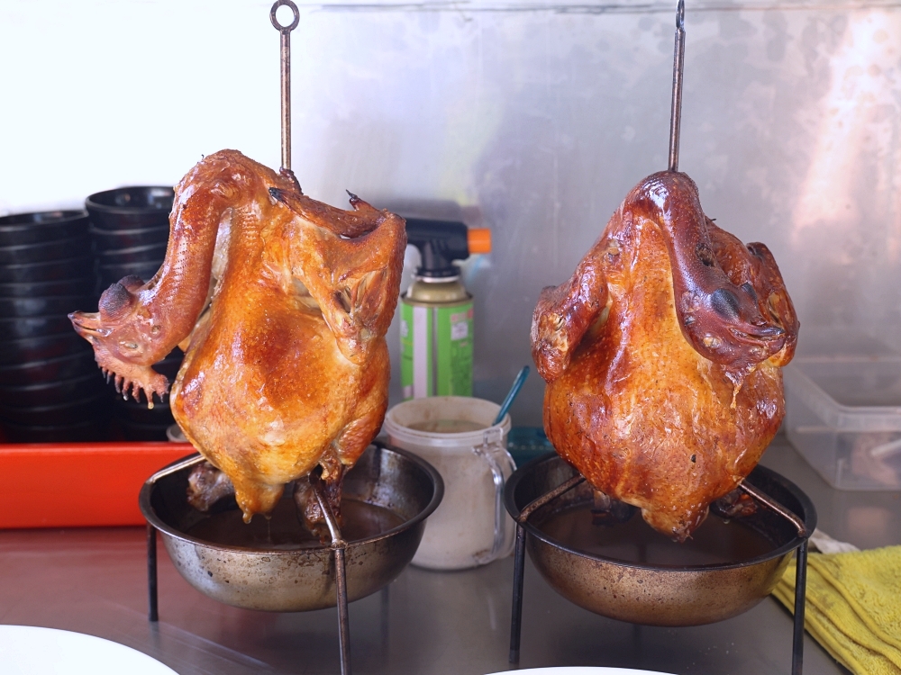 豪客窯烤雞紫南宮店 | 紫南宮拜拜必吃烤雞，300度高溫皮脆肉爆汁，竹山紫南宮烤雞推薦