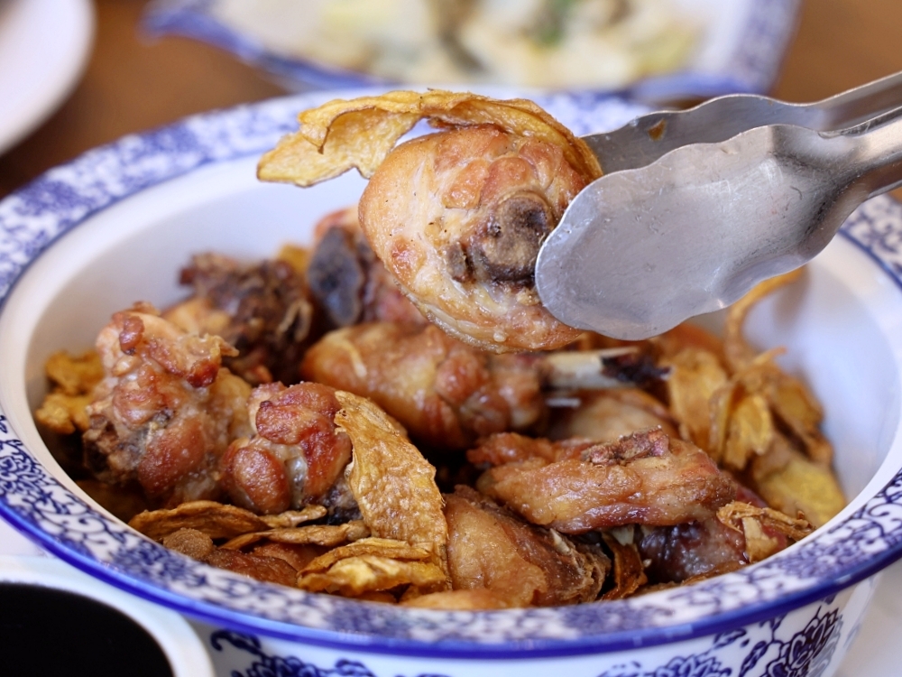 豪客窯烤雞紫南宮店 | 紫南宮拜拜必吃烤雞，300度高溫皮脆肉爆汁，竹山紫南宮烤雞推薦