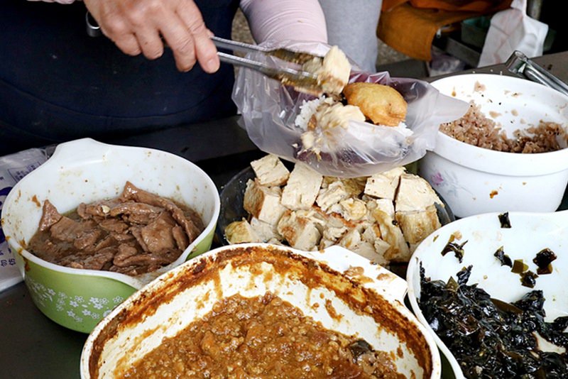 青海路日式飯糰 | 壽司米包卜肉、厚蛋燒，懂吃就懂的台中必吃飯糰~