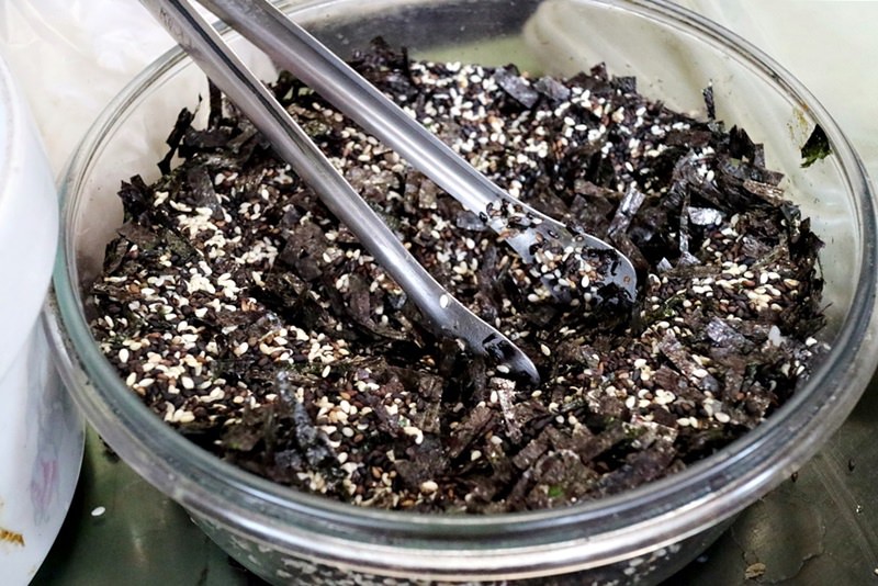 青海路日式飯糰 | 壽司米包卜肉、厚蛋燒，懂吃就懂的台中必吃飯糰~