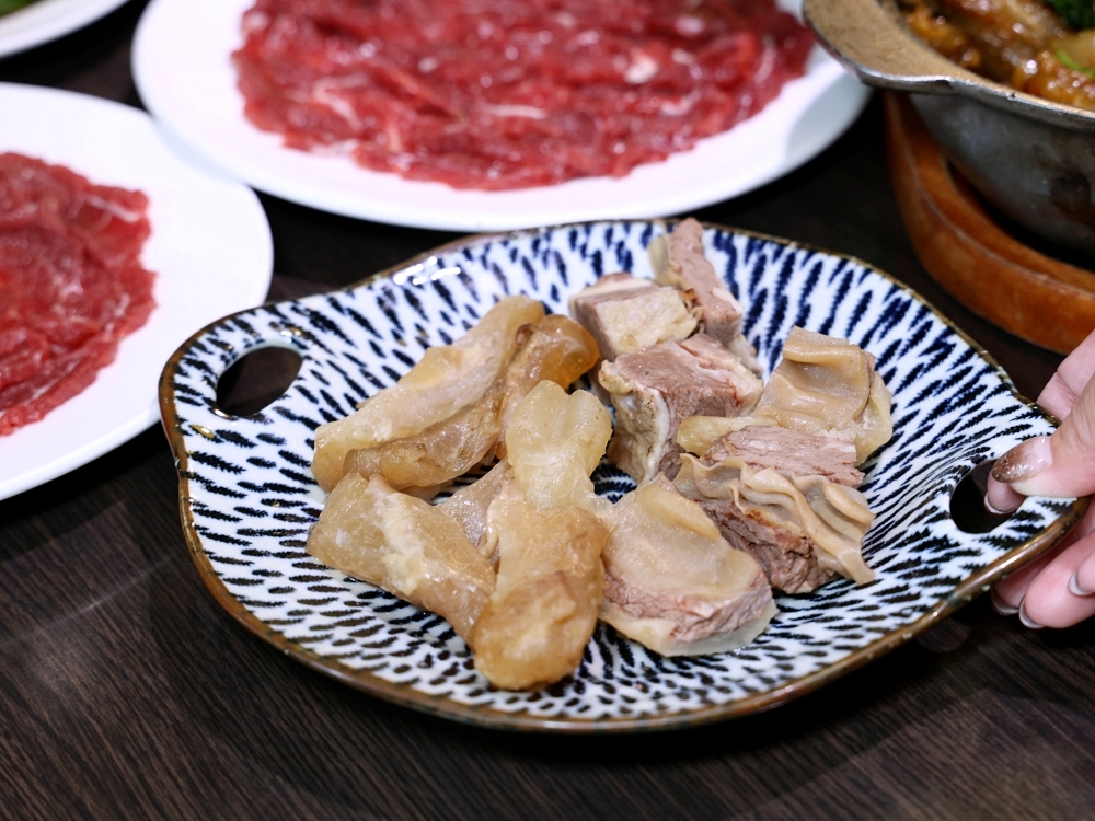 牛老總涮牛肉五權店 | 台中溫體牛火鍋吃這間,20年老店必點雙人套餐 牛老總涮牛肉五權店 | 台中溫體牛火鍋吃這間,20年老店必點雙人套餐