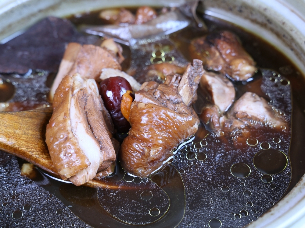 四季進補！聯昌中藥燉包 何首烏×八珍，用電鍋就能煮出暖心幸福味