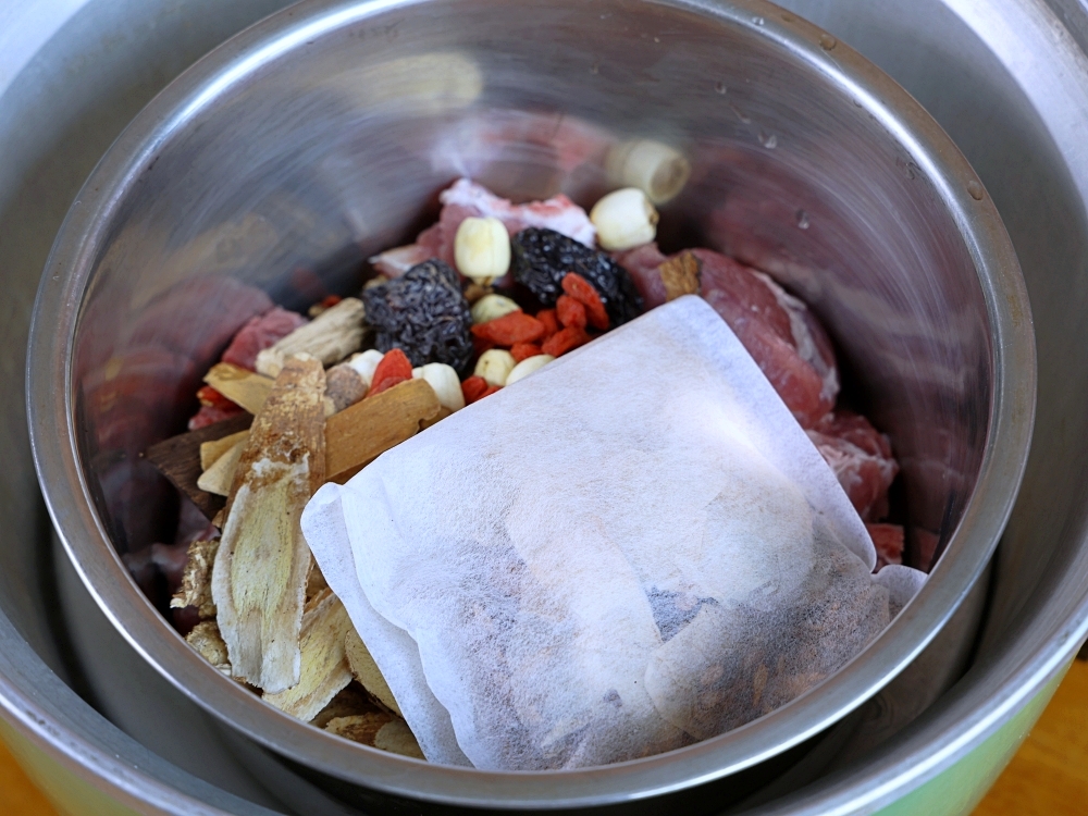 四季進補！聯昌中藥燉包 何首烏×八珍，用電鍋就能煮出暖心幸福味