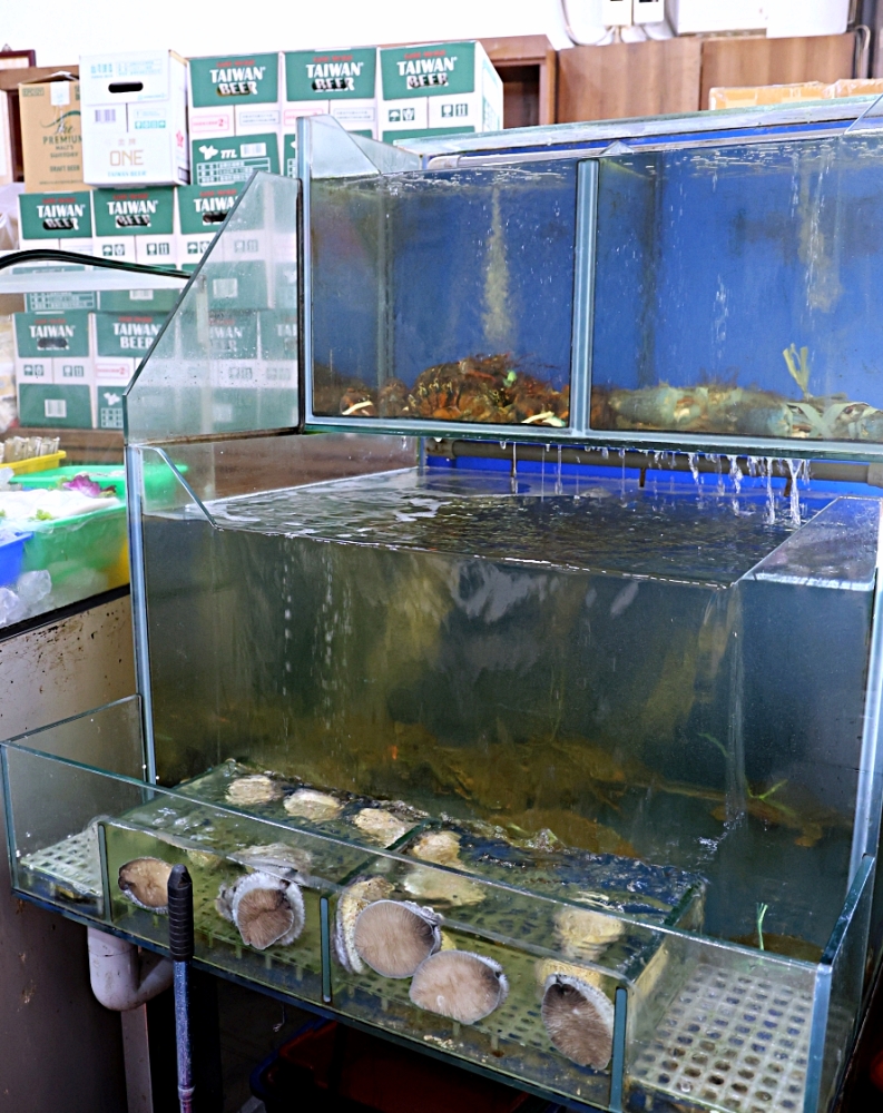 大祥海鮮燒鵝 2026 台中外帶熱年菜｜8888 元 7 道圍爐現煮年菜澎湃上桌