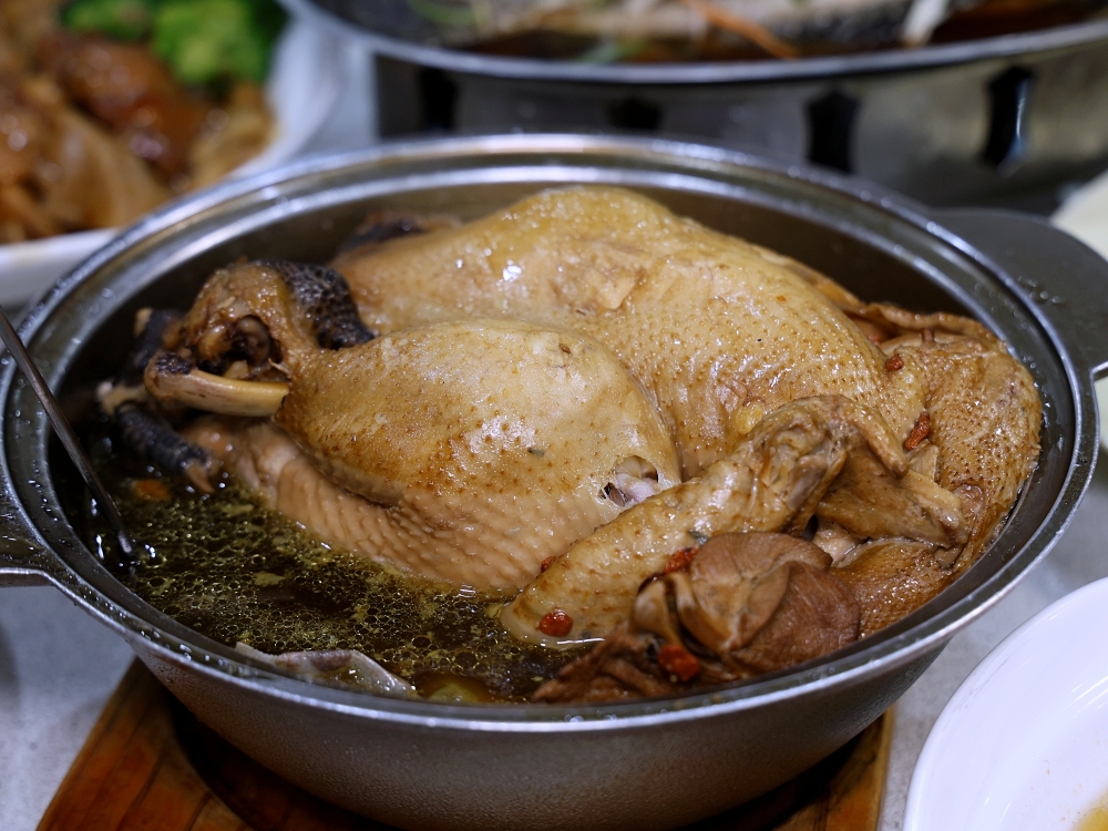 大祥海鮮燒鵝 2026 台中外帶熱年菜｜8888 元 7 道圍爐現煮年菜澎湃上桌