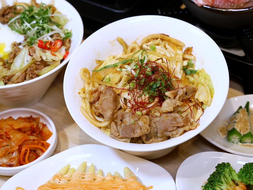 花月屋北平店 | CP值大爆表!丼飯外帶69折,每天都買一送一,還有全素餐,小資族必收錄! 花月屋北平店 | CP值大爆表!丼飯外帶69折,每天都買一送一,還有全素餐,小資族必收錄!