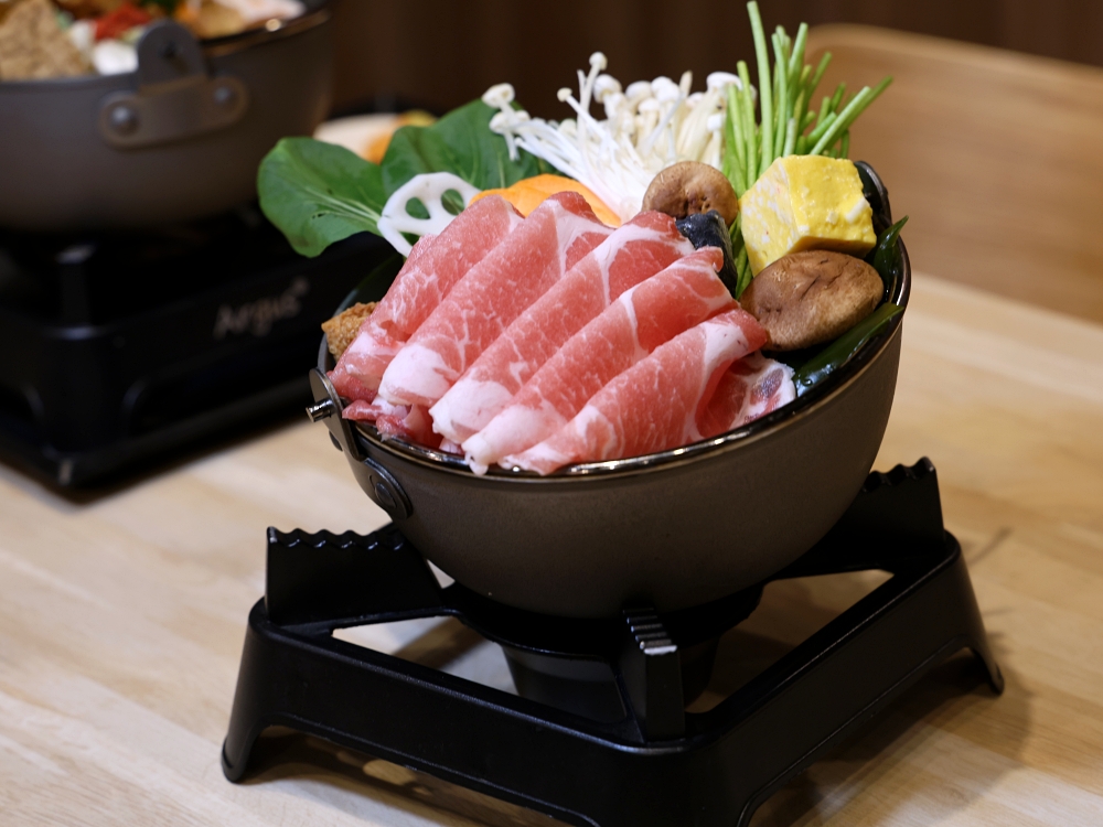 花月屋北平店 | CP值大爆表!丼飯外帶69折,每天都買一送一,還有全素餐,小資族必收錄! 花月屋北平店 | CP值大爆表!丼飯外帶69折,每天都買一送一,還有全素餐,小資族必收錄!