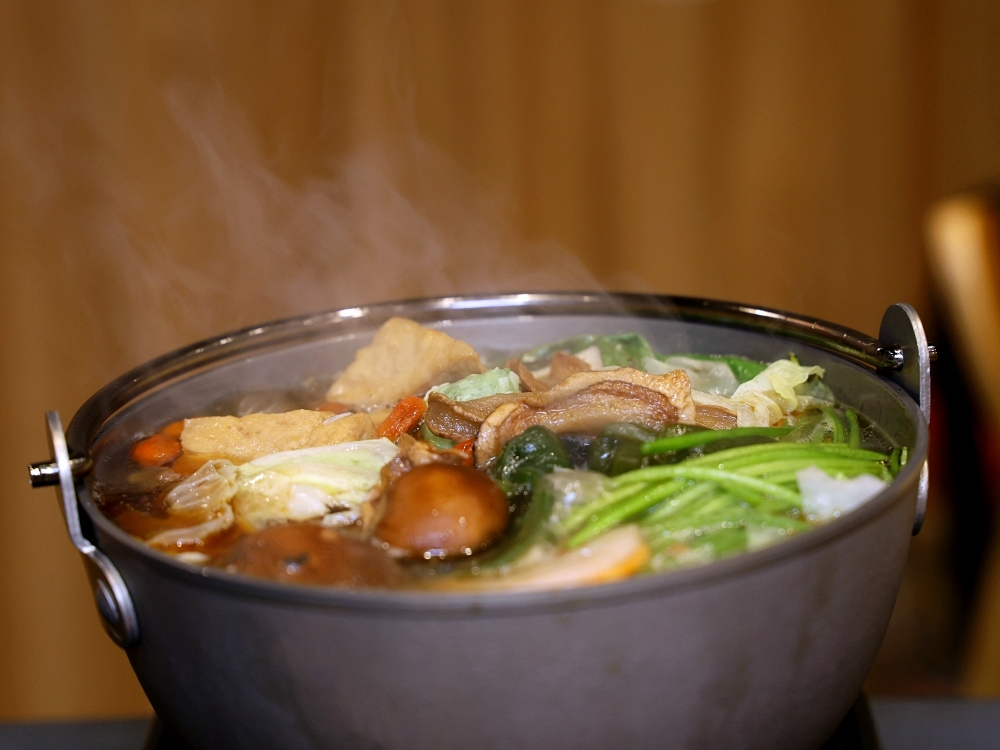 花月屋北平店 | CP值大爆表!丼飯外帶69折,每天都買一送一,還有全素餐,小資族必收錄! 花月屋北平店 | CP值大爆表!丼飯外帶69折,每天都買一送一,還有全素餐,小資族必收錄!