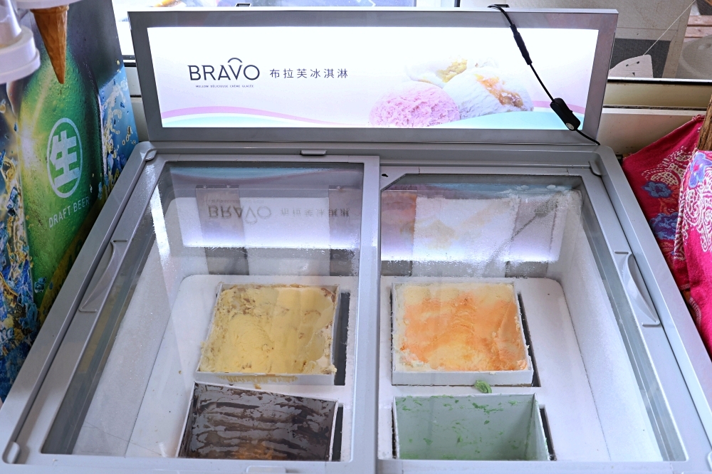 十三涮四川料理 | 重慶老火鍋祖傳湯底香麻不嗆，全台唯一麻辣鐵鍬海鮮，自助吧無限吃