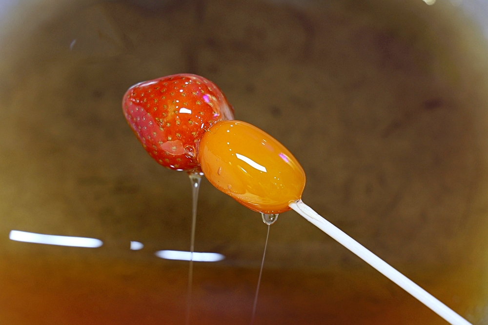 花漾轉轉鍋 | 一中街迴轉火鍋推出草莓糖葫蘆吃到飽,全台只有這裡有,草莓控快衝~ 花漾轉轉鍋 | 一中街迴轉火鍋推出草莓糖葫蘆吃到飽,全台只有這裡有,草莓控快衝~