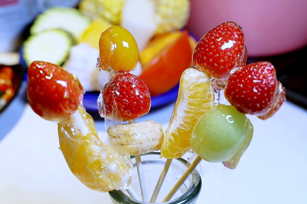 花漾轉轉鍋 | 一中街迴轉火鍋推出草莓糖葫蘆吃到飽,全台只有這裡有,草莓控快衝~ 花漾轉轉鍋 | 一中街迴轉火鍋推出草莓糖葫蘆吃到飽,全台只有這裡有,草莓控快衝~