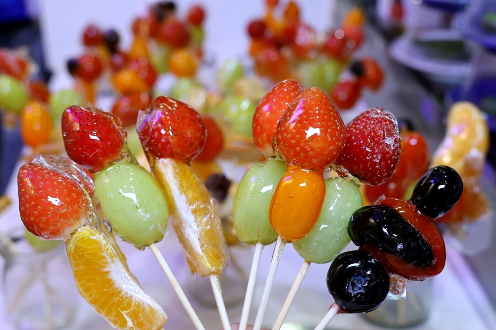 花漾轉轉鍋 | 一中街迴轉火鍋推出草莓糖葫蘆吃到飽,全台只有這裡有,草莓控快衝~ 花漾轉轉鍋 | 一中街迴轉火鍋推出草莓糖葫蘆吃到飽,全台只有這裡有,草莓控快衝~