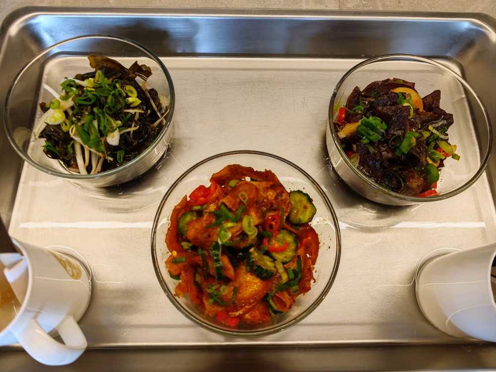 梅山太平雲梯美食推薦｜八玥文創全新套餐菜單整理，森林系景觀的台式合菜