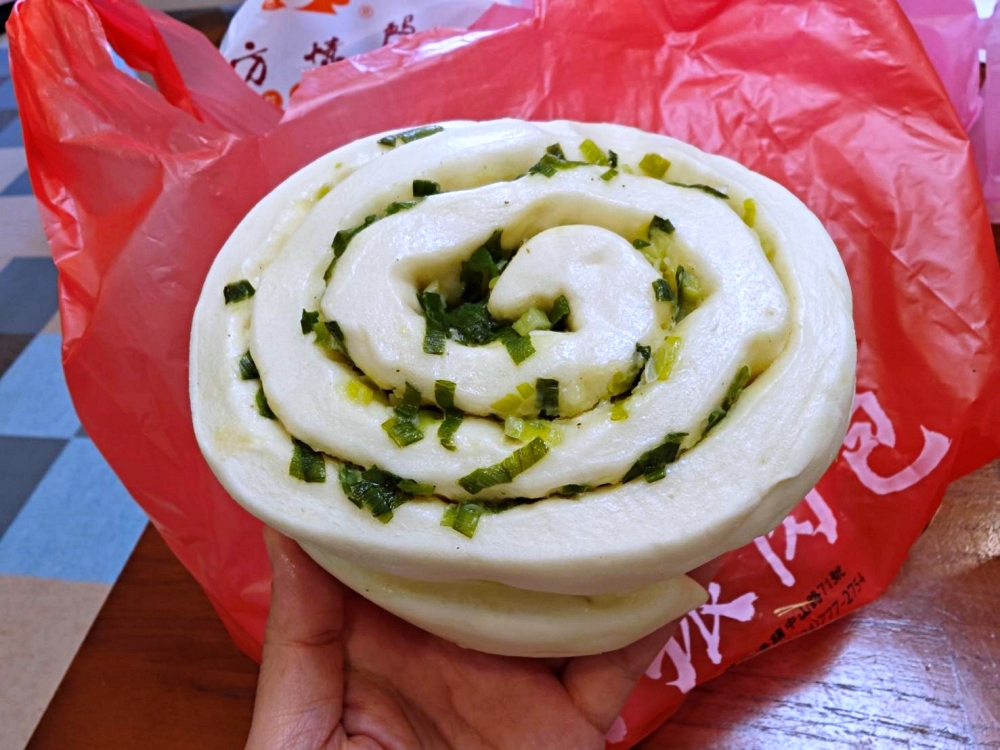 彰化鹿港肉包吃哪間？老龍師肉包 vs 阿振肉包，在地人也糾結的經典對決