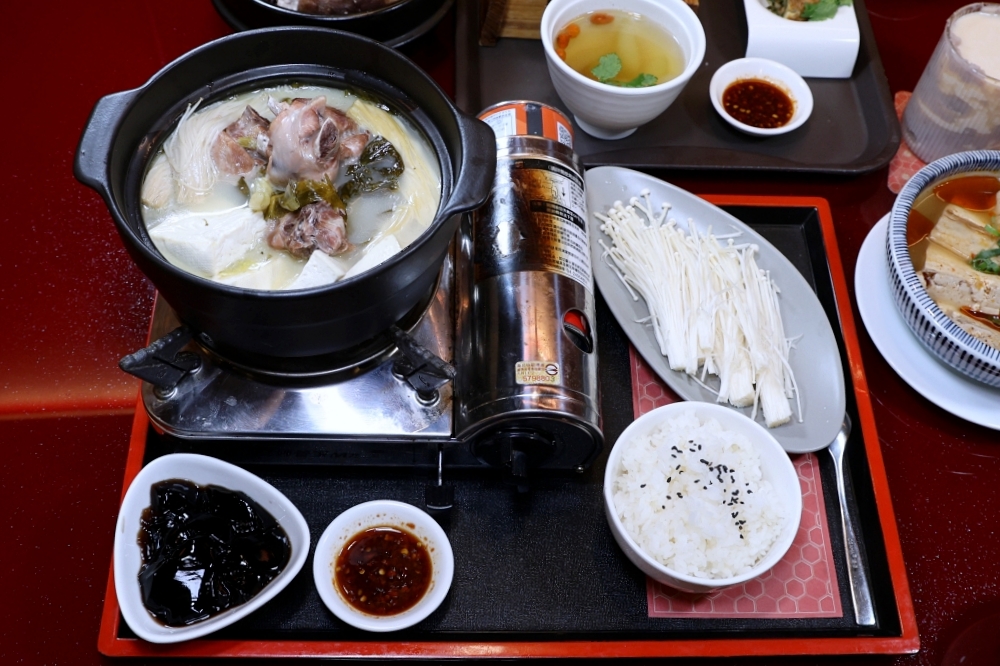 有春茶館 | 新2026新菜單出爐，火鍋、點心、飲料全攻略，台味控必吃