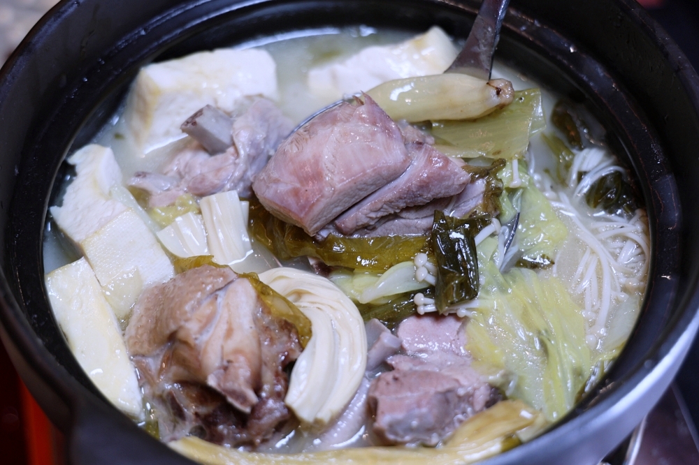 有春茶館 | 新2026新菜單出爐，火鍋、點心、飲料全攻略，台味控必吃