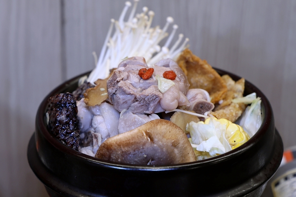 有春茶館 | 新2026新菜單出爐，火鍋、點心、飲料全攻略，台味控必吃