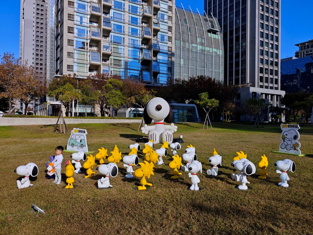 台中出現超萌史努比家族,還有史努比小綠人可愛爆擊! 台中出現超萌史努比家族,還有史努比小綠人可愛爆擊!