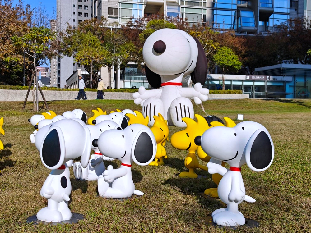 台中出現超萌史努比家族,還有史努比小綠人可愛爆擊! 台中出現超萌史努比家族,還有史努比小綠人可愛爆擊!