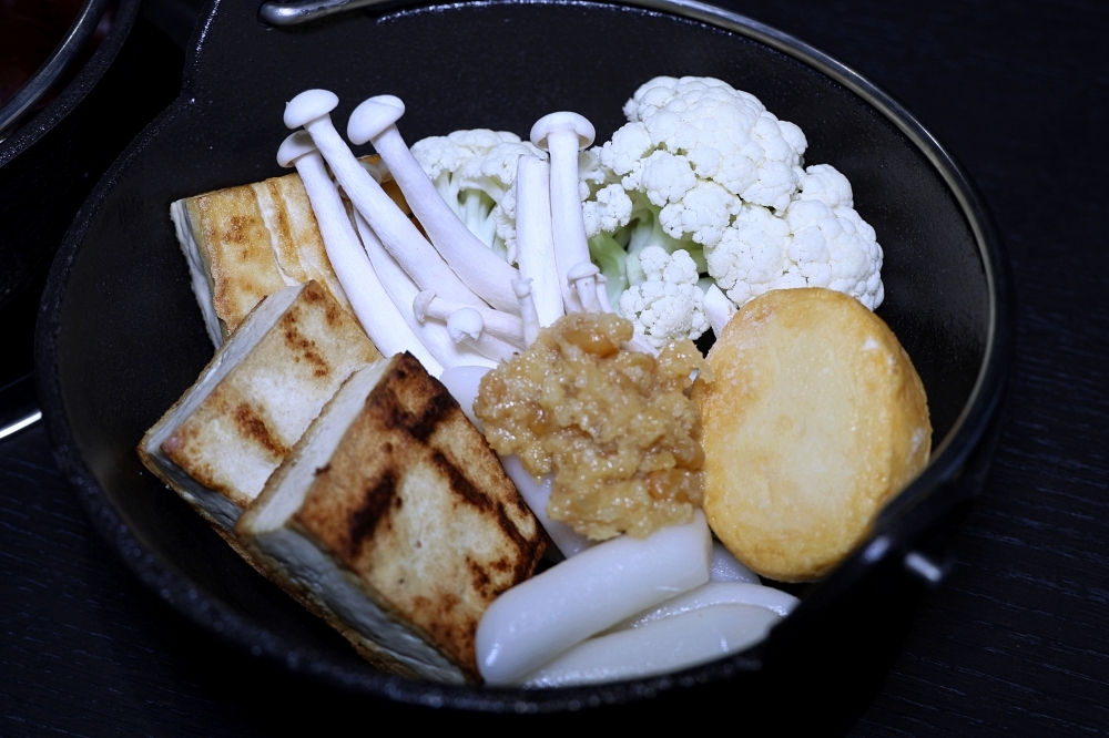 花悅蔬香 | 清爽無素料菜盤爆豐盛，中清路蔬食餐廳火鍋套餐339元起吃超飽