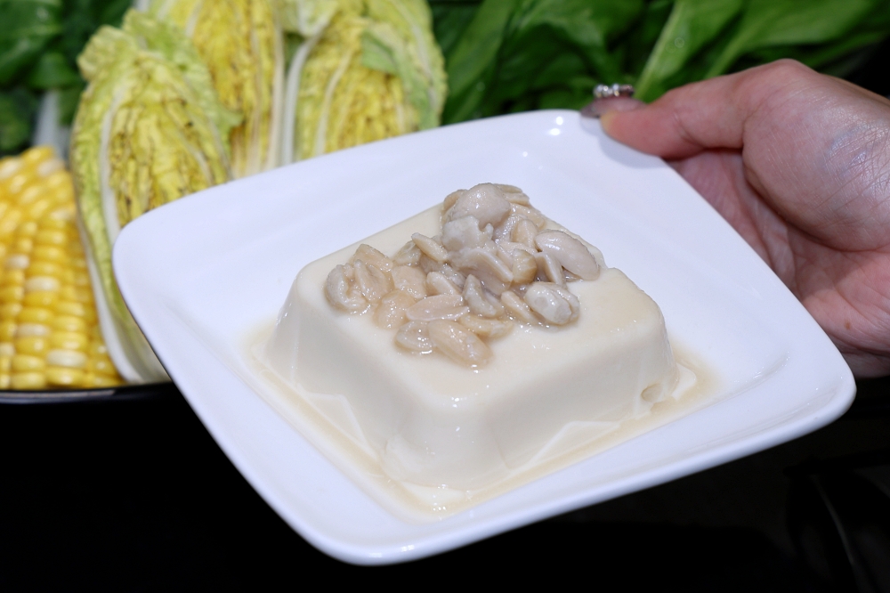 花悅蔬香 | 清爽無素料菜盤爆豐盛，中清路蔬食餐廳火鍋套餐339元起吃超飽