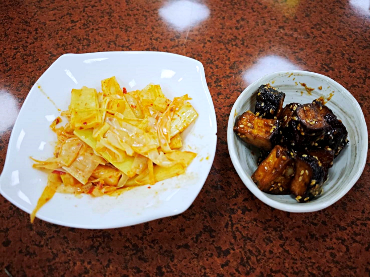 海旺角海鮮大排檔 熱炒平均300元,南屯聚餐餐廳有包廂 海旺角海鮮大排檔 熱炒平均300元,南屯聚餐餐廳有包廂