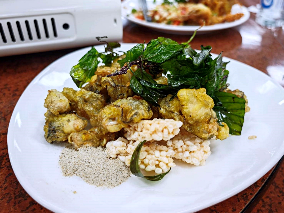 海旺角海鮮大排檔 熱炒平均300元,南屯聚餐餐廳有包廂 海旺角海鮮大排檔 熱炒平均300元,南屯聚餐餐廳有包廂