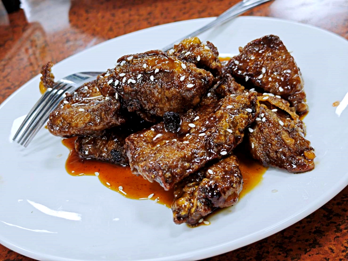 海旺角海鮮大排檔 熱炒平均300元,南屯聚餐餐廳有包廂 海旺角海鮮大排檔 熱炒平均300元,南屯聚餐餐廳有包廂