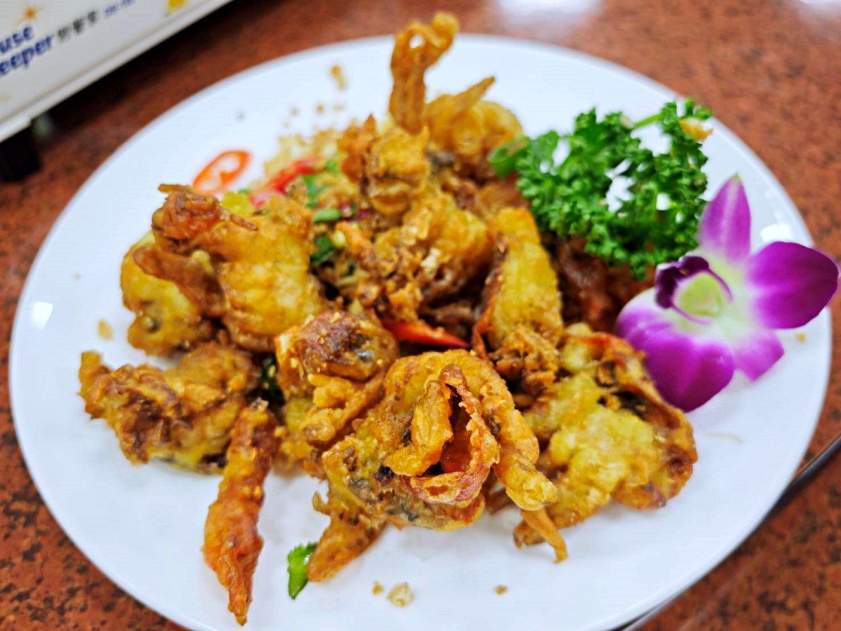 海旺角海鮮大排檔 熱炒平均300元,南屯聚餐餐廳有包廂 海旺角海鮮大排檔 熱炒平均300元,南屯聚餐餐廳有包廂