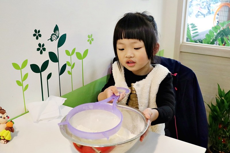 台中 | 風箏輕食尚 大里輕食新選擇 手做果醬布丁 還有點心教學 大人親子兩相宜