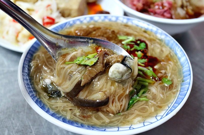 台北 | 盛記臭豆腐 港式酥皮豆腐 東石鮮蚵仔麵線 大甲芋頭排骨酥 美味小吃最管脾胃滿足